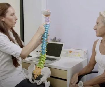Understanding the Connection Between Ergonomics and Spinal Health and Your Spine