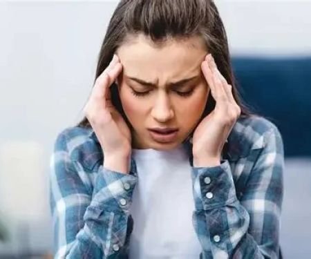 How Chiropractors Treat Migraines – A Complete Guide from a Chiropractic Perspective