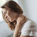 How to Relieve Neck Pain Without Medication – Chiropractor Approved
