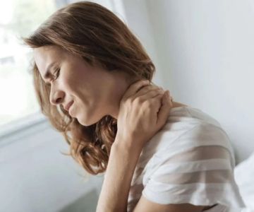 How to Relieve Neck Pain Without Medication – Chiropractor Approved