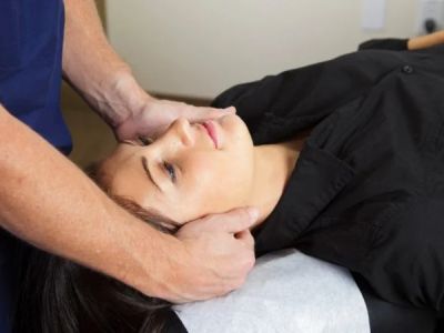 How Chiropractic Adjustments Can Improve Neck Pain