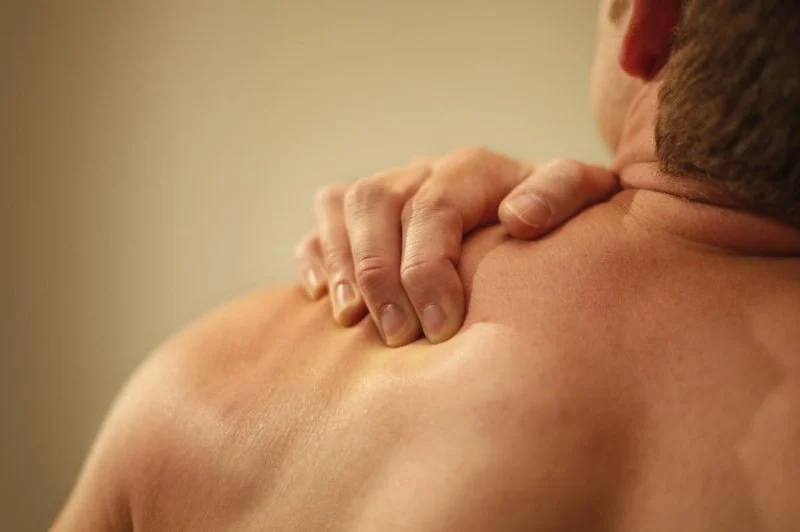 Frozen Shoulder Relief Without Medication – Chiropractor Approved Techniques