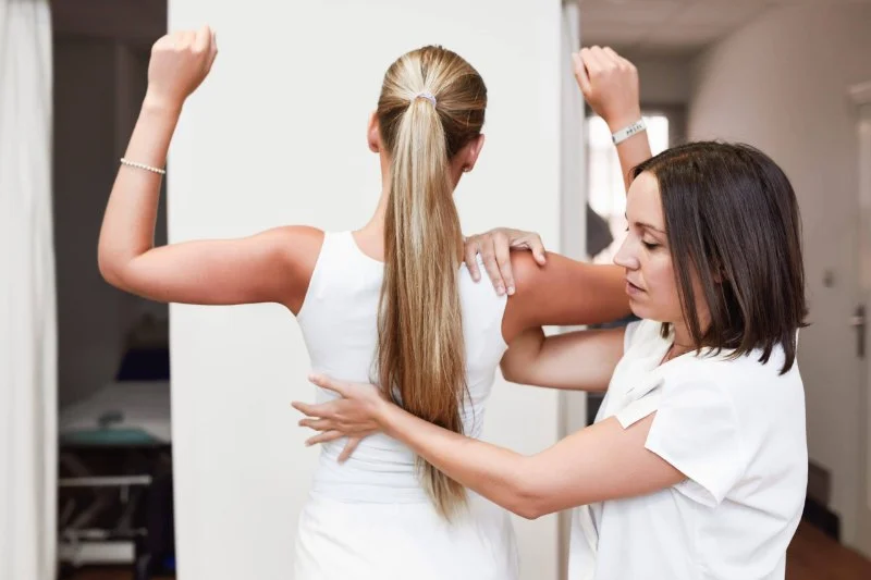 Chiropractic vs Physical Therapy: Which Is Better for Your Spine?