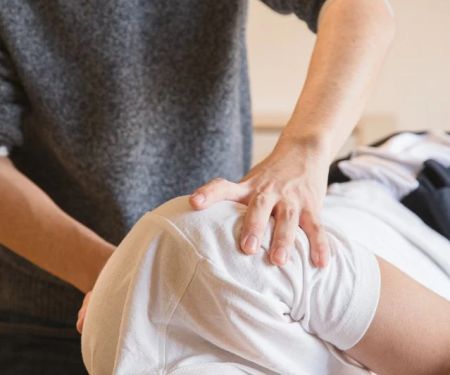 The Science Behind Chiropractic and Frozen Shoulder Relief: Natural Healing Methods