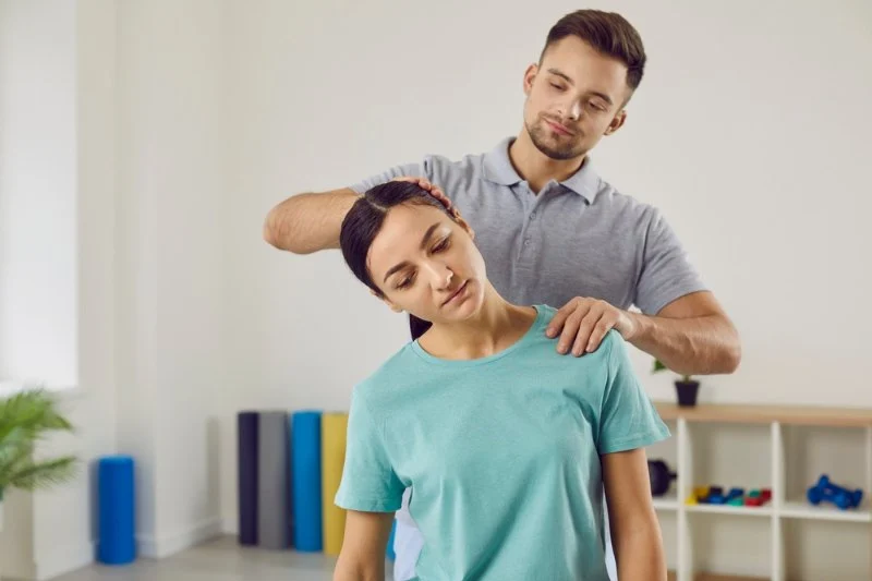 Can Chiropractic Care Help Relieve Your Neck Pain? Expert Insights