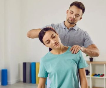Can Chiropractic Care Help Relieve Your Neck Pain? Expert Insights