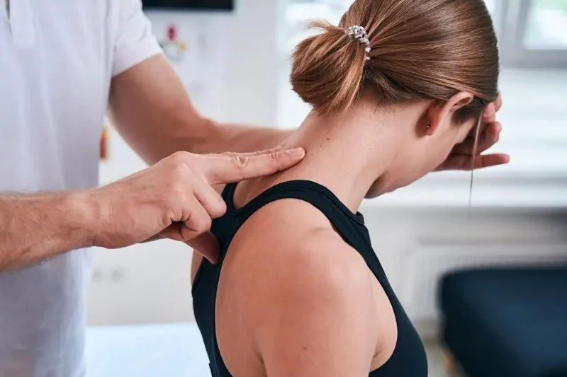 Everything You Need to Know About Pinched Nerve from a Chiropractic Perspective