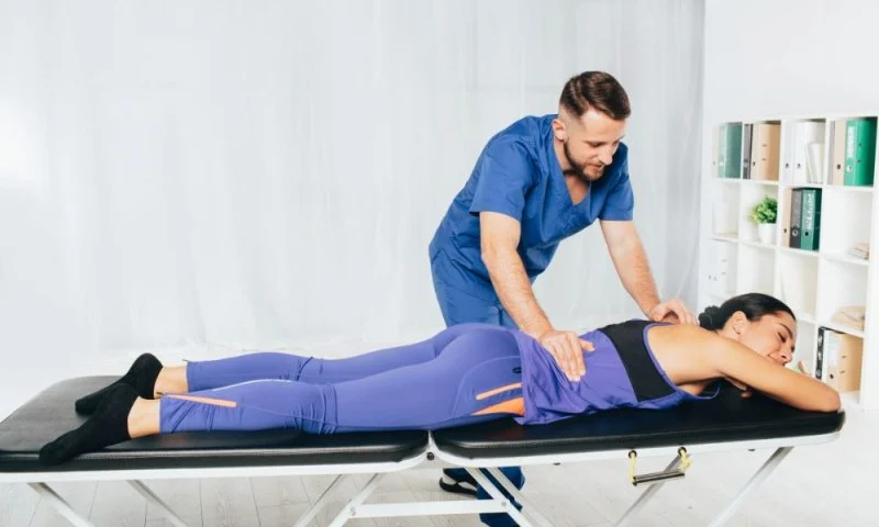 How Chiropractic Adjustments Help Relieve Symptoms of Sciatica