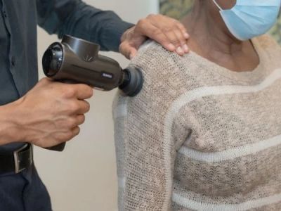 10 Things You Should Know About Frozen Shoulder Relief: Tips & Treatment Options