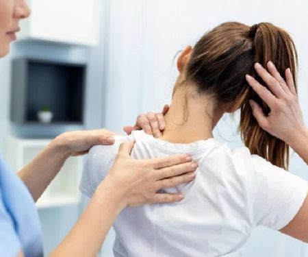 Chiropractic Solutions for Managing Neck and Shoulder Pain | ChiroScope