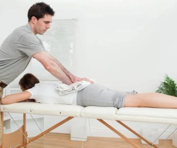 How Chiropractors Treat Nerve Impingement and Sciatica