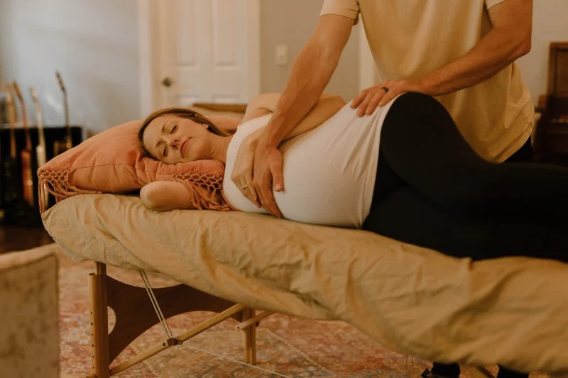 Chiropractic Techniques for Easing Pain Caused by Pregnancy