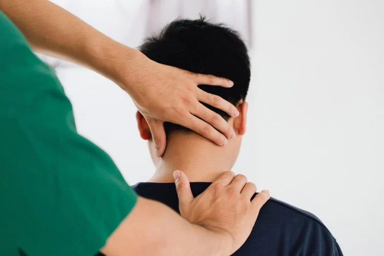 Chiropractic Methods for Treating Whiplash After an Auto Accident