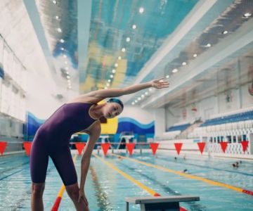 Chiropractic for Swimmers with Shoulder Impingement and Neck Strain: Effective Solutions