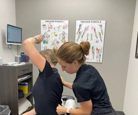 Chiropractic Adjustments for Scoliosis: How They Work and Recommended Frequency