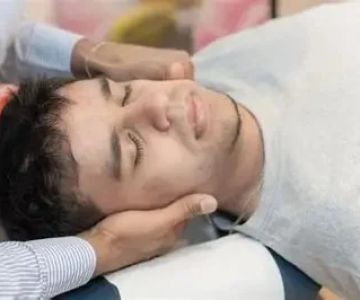 I Tried Chiropractic for My Chronic Insomnia and Started Sleeping Through the Night
