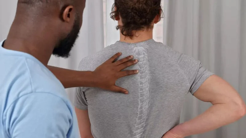 Can a Chiropractor Help with Thoracic Outlet Syndrome in Swimmers?