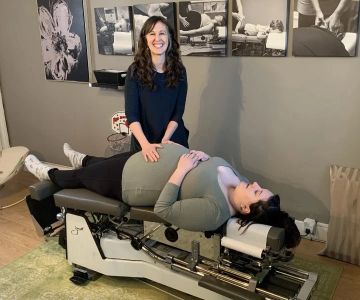 What to Expect When a Chiropractor Adjusts Your Pelvis During Pregnancy