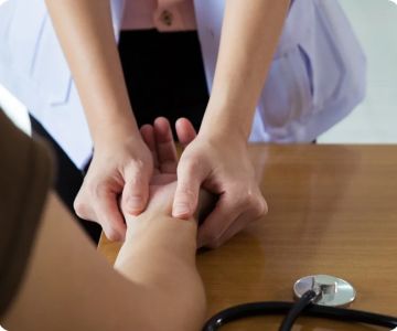 Chiropractic for Librarians with Carpal Tunnel Relief & Care Guide