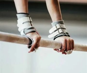 Chiropractic for Gymnasts With Wrist and Back Injuries